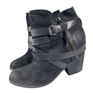 STEVE MADDEN! BLACK GENUINE SUEDE & LEATHER 4 STRAP WRAPPED ANKLE BOOTS! SZ 13M